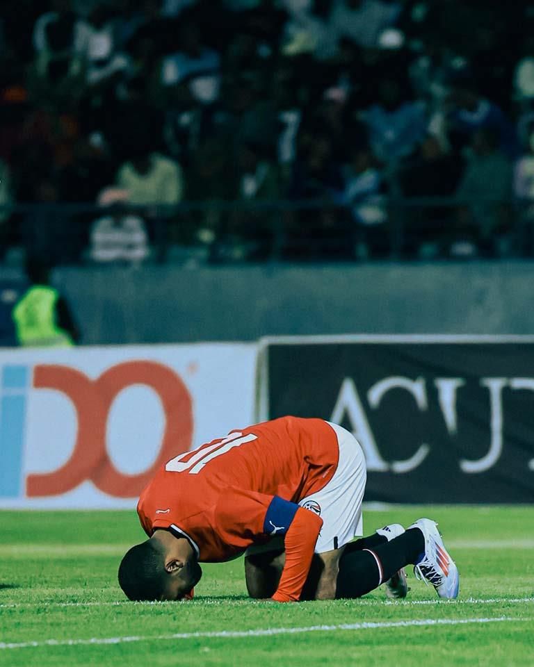 محمد صلاح يقترب من معادلة رقم حسام حسن