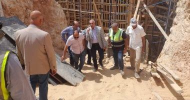 نائب رئيس هيئة المجتمعات العمرانية يتفقد مشروع الخزانات الاستراتيجية