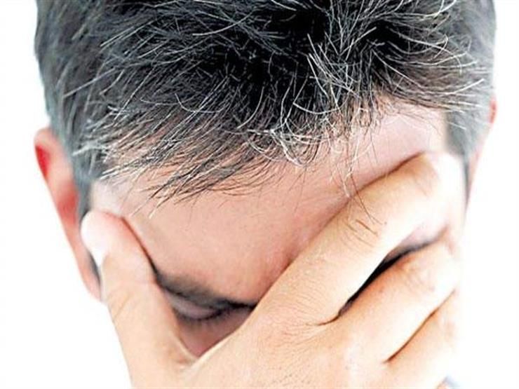 6 أسباب لظهور الشيب المبكر.. لا تتجاهلها