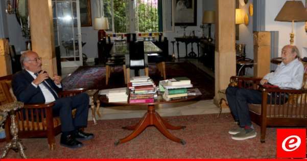 جنبلاط عرض مع الحلبي لقضايا تربوية وعامة