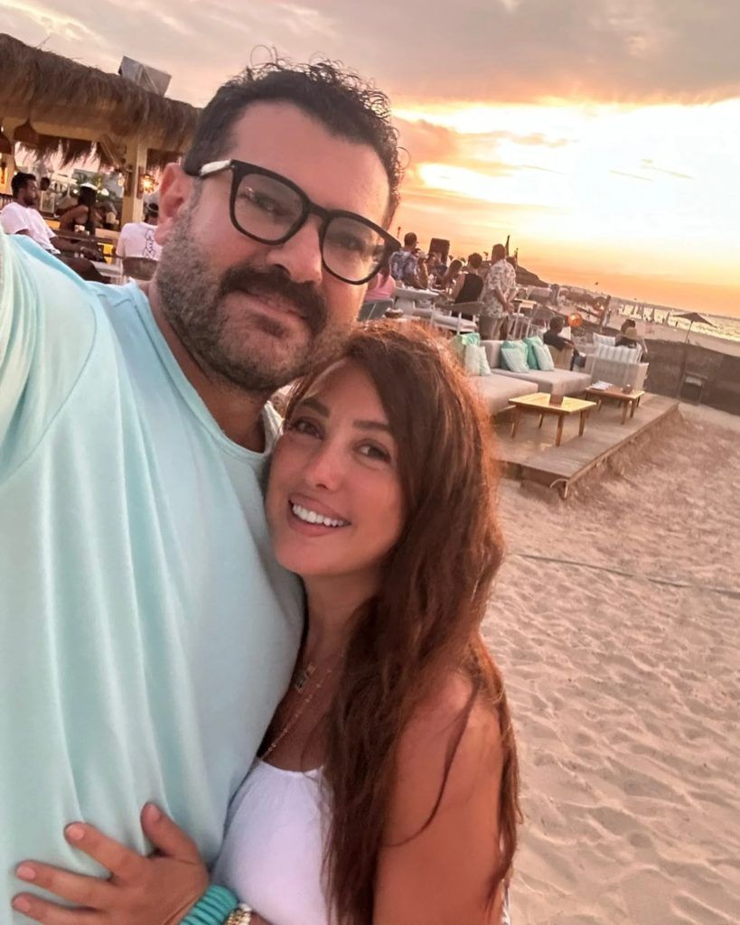 بصورة رومانسية.. كندة علوش وعمرو يوسف يودّعان الصيف