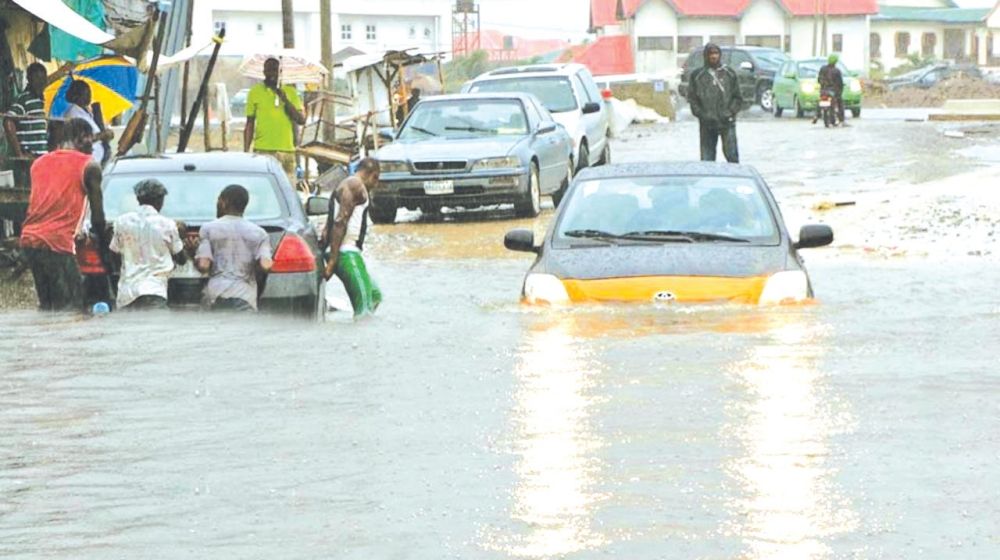 خسائر جسيمة وعشرات الضحايا جراء فيضانات نيجيريا
