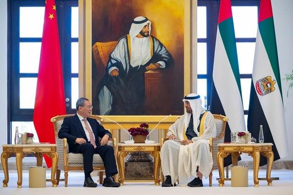 رئيس الدولة: الإمارات ملتزمة بتعزيز العلاقات مع الصين بما يحقق التقدم والازدهار