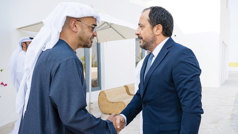 رئيس الدولة والرئيس القبرصي: أهمية الوقف الفوري لإطلاق النار في قطاع غزة