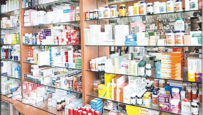 الأمين العام لمجلس الأدوية يلتقي بالسفير الإيراني ببورتسودان