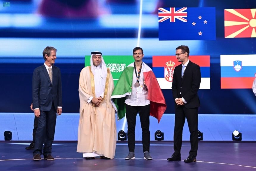 "سدايا" تتوج 44 طالبًا من 25 دولة في أولمبياد الذكاء الاصطناعي