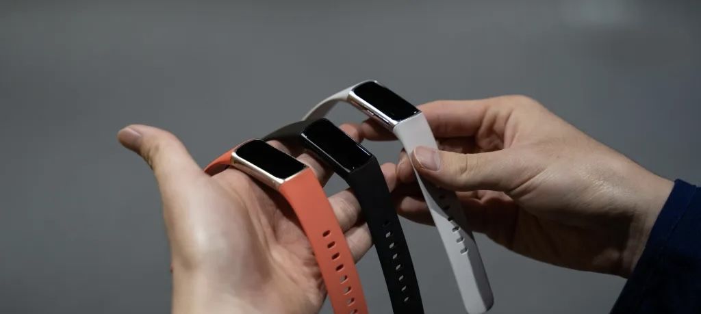 تكنولوجيا: شركة Fitbit تطرح درجة الاستعداد اليومية المجانية والمحدثة للساعات وأجهزة التتبع