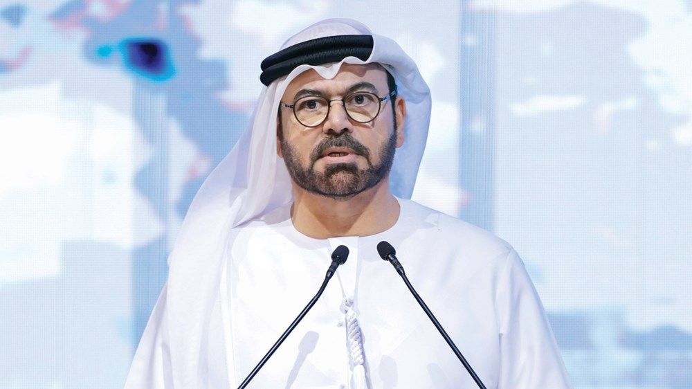 محمد بن راشد: تطوير برامج متكاملة لإعداد جيل من القادة