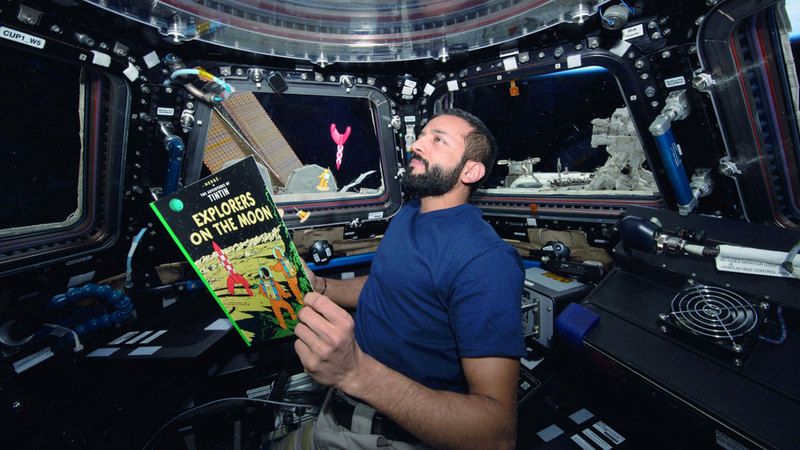 الامارات | رمز سبق عصره يزين «مغامرات عبر الكون»