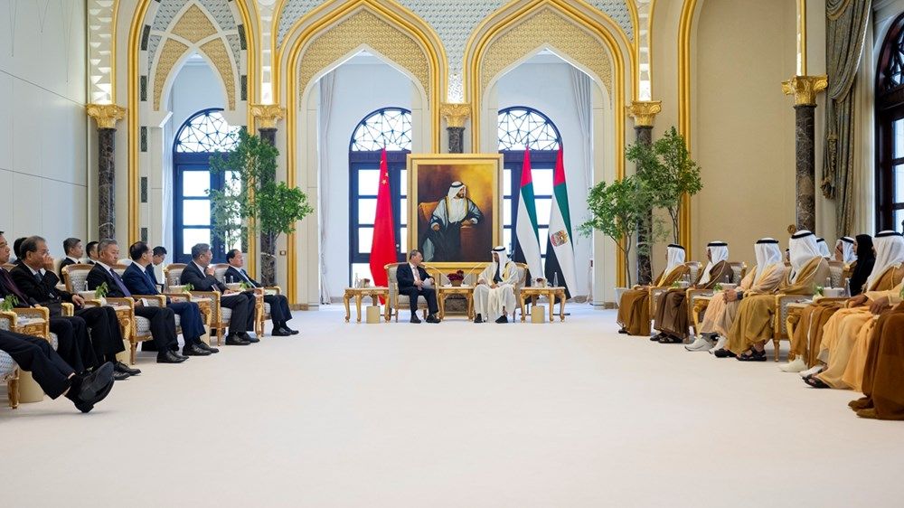 رئيس الدولة ورئيس مجلس الدولة الصيني يبحثان تعزيز الشراكة الاستراتيجية الشاملة بين البلدين