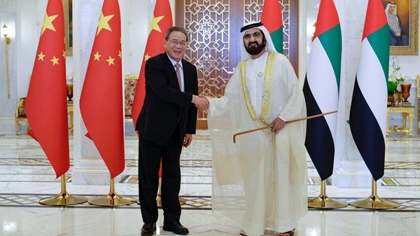 محمد بن راشد: الصين الشريك التجاري الأكبر في العالم للإمارات