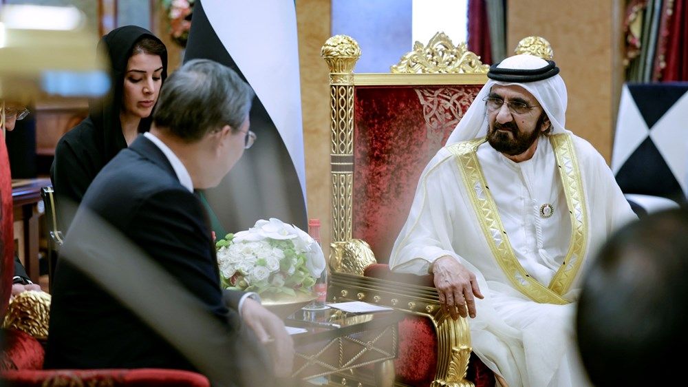 محمد بن راشد يبحث مع رئيس مجلس الدولة الصيني مستقبل الشراكة الاستراتيجية بين البلدين