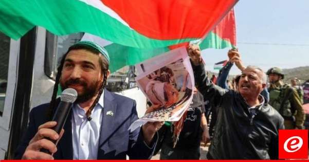 يديعوت: عضو كنيست يقتحم غرفة جريح فلسطيني نفذ عملية دهس ويتوعده بالقتل