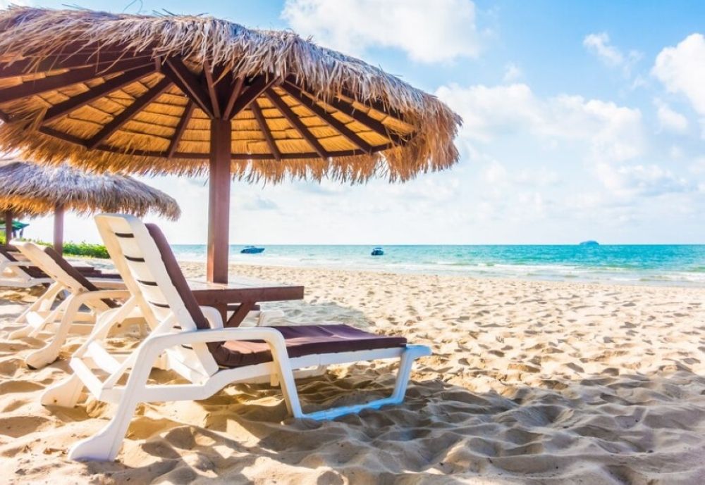 كاميرات مراقبة وزوارق إنقاذ.. اشتراطات جديدة لتشغيل الشواطئ السياحية