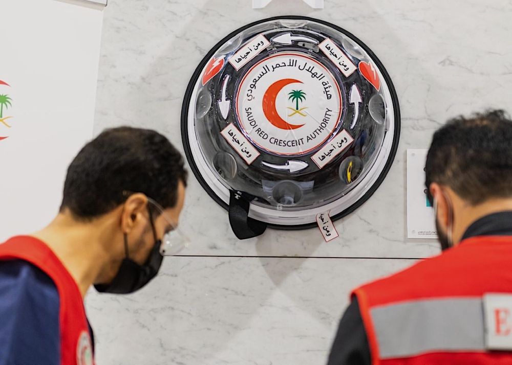 أجهزة "AED" بالحرم المكي تسهم في إنقاذ حياة معتمر إندونيسي بعد توقف قلبه