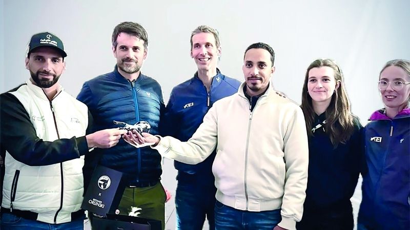 الامارات | الاتحاد الدولي للفروسية يكرّم قرية الإمارات العالمية للقدرة