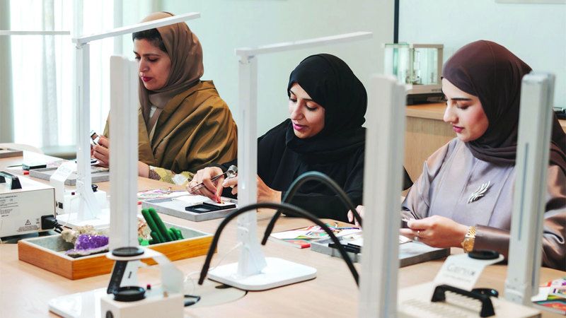 الامارات | «الدانة والخواصة» يتوّج شمة الحمادي بمنحة التصميم 2024