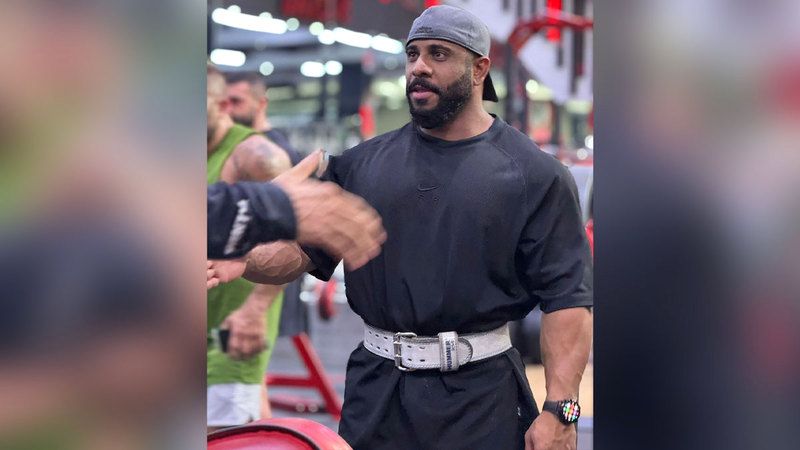 الامارات | الماس البلوشي.. من لاعب كرة نصراوي إلى بطل بناء أجسام