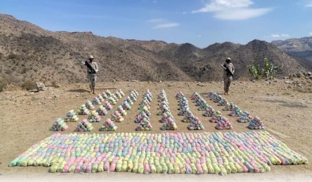 إحباط تهريب 884 كيلوجرامًا من المخدرات في منطقتين