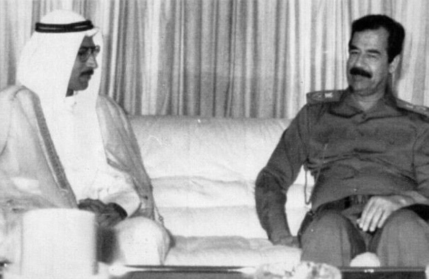 الخليج اليوم .. الكويت تجرد رئيس وزرائها الذي عينه صدام حسين من جنسيتها