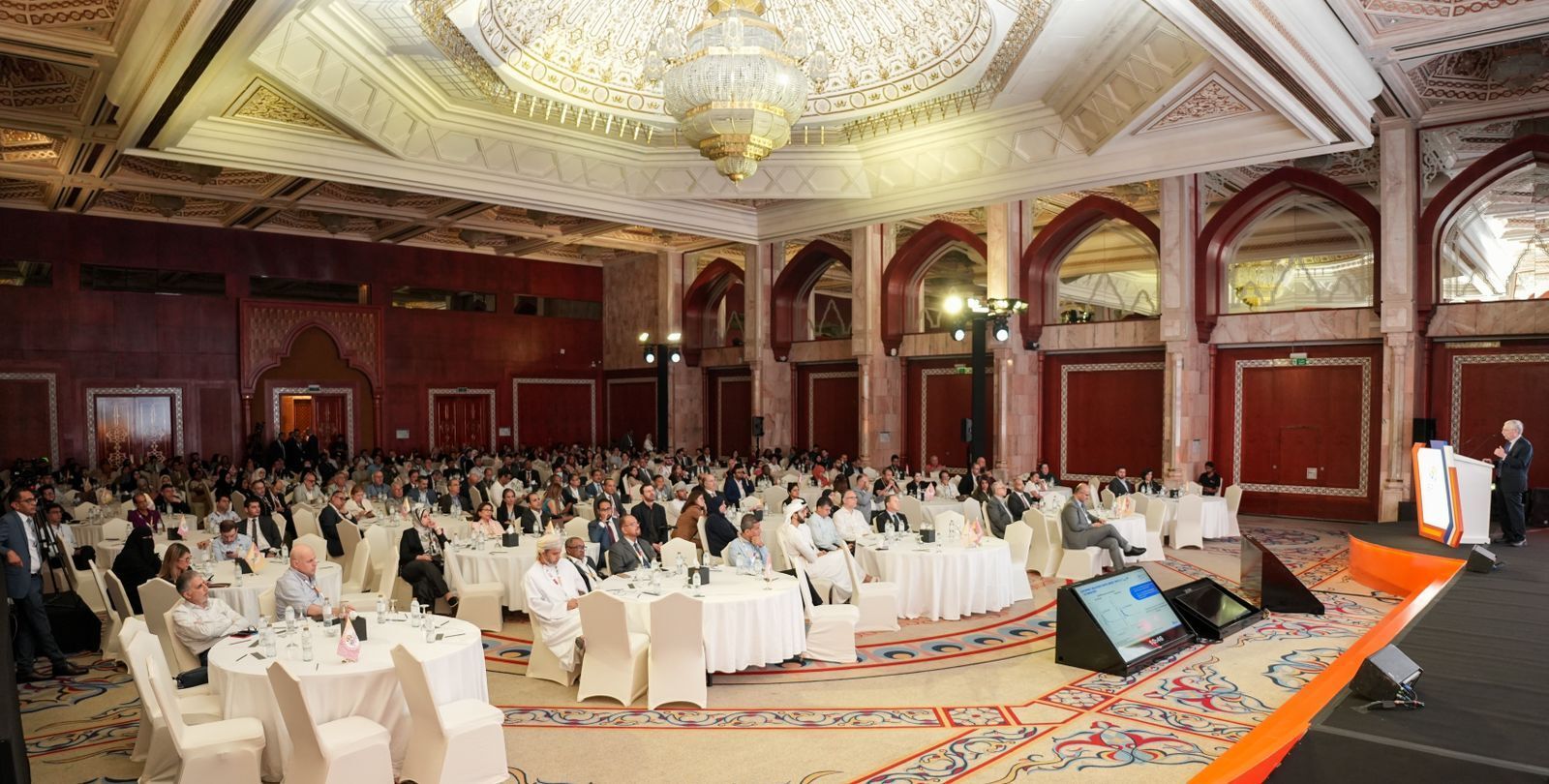 الامارات | بخاخ للأنف ودواء وريدي وجهاز للتحفيز الكهربائي.. علاجات جديدة تخفف من معاناة مرضى الصداع النصفي