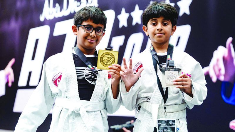 الامارات | الحمرية يتقلد ذهبية وفضية آسيا لرابطة أبوظبي للجوجيتسو