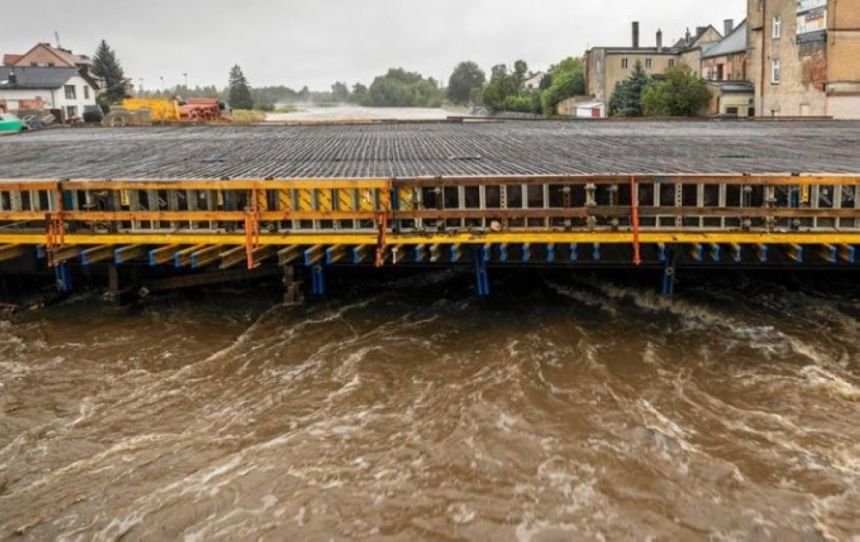 هطول أمطار تاريخية على وسط أوروبا.. والسلطات: الأسوأ لم يأت بعد