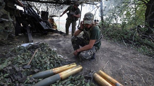 زيلينسكي يعترف بخسائر بشرية في جبهات القتال