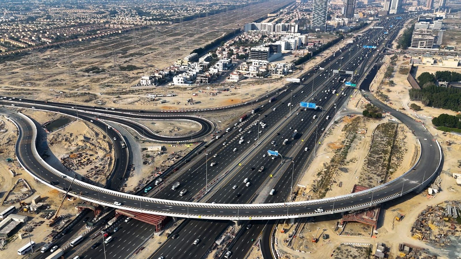 الامارات | "طرق دبي" تفتتح جسرين رئيسين ضمن مشروع " جرن السبخة"