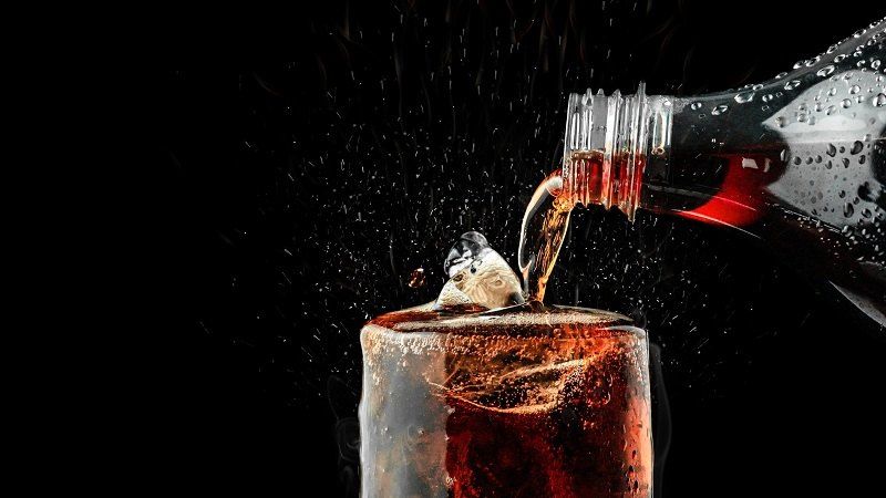 الامارات | تأثير المشروبات الغازية على جسم الأطفال