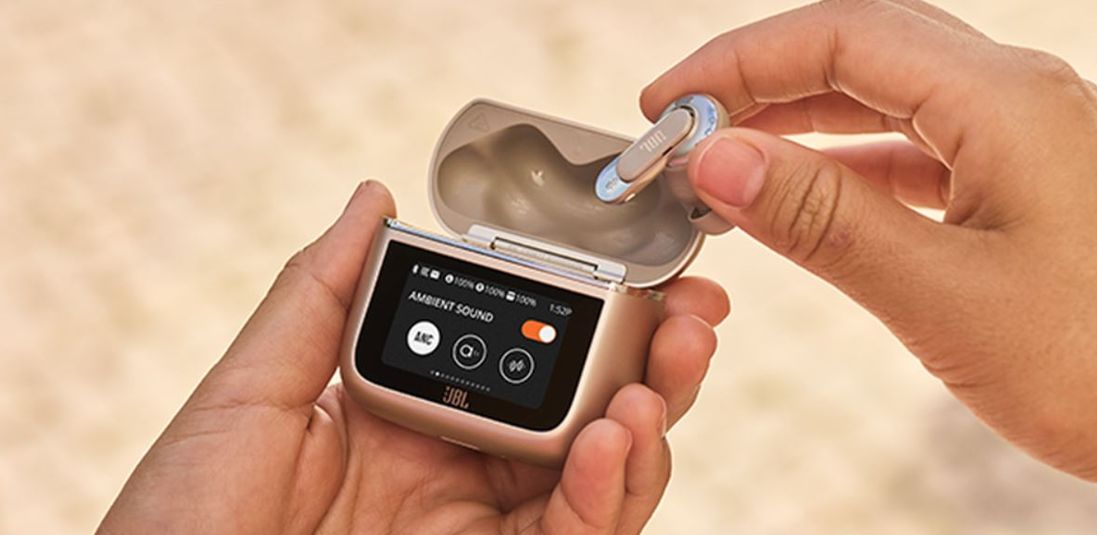 تكنولوجيا: سماعة JBL Tour 3 Pro اللاسلكية تنطلق بسعر 299 دولار