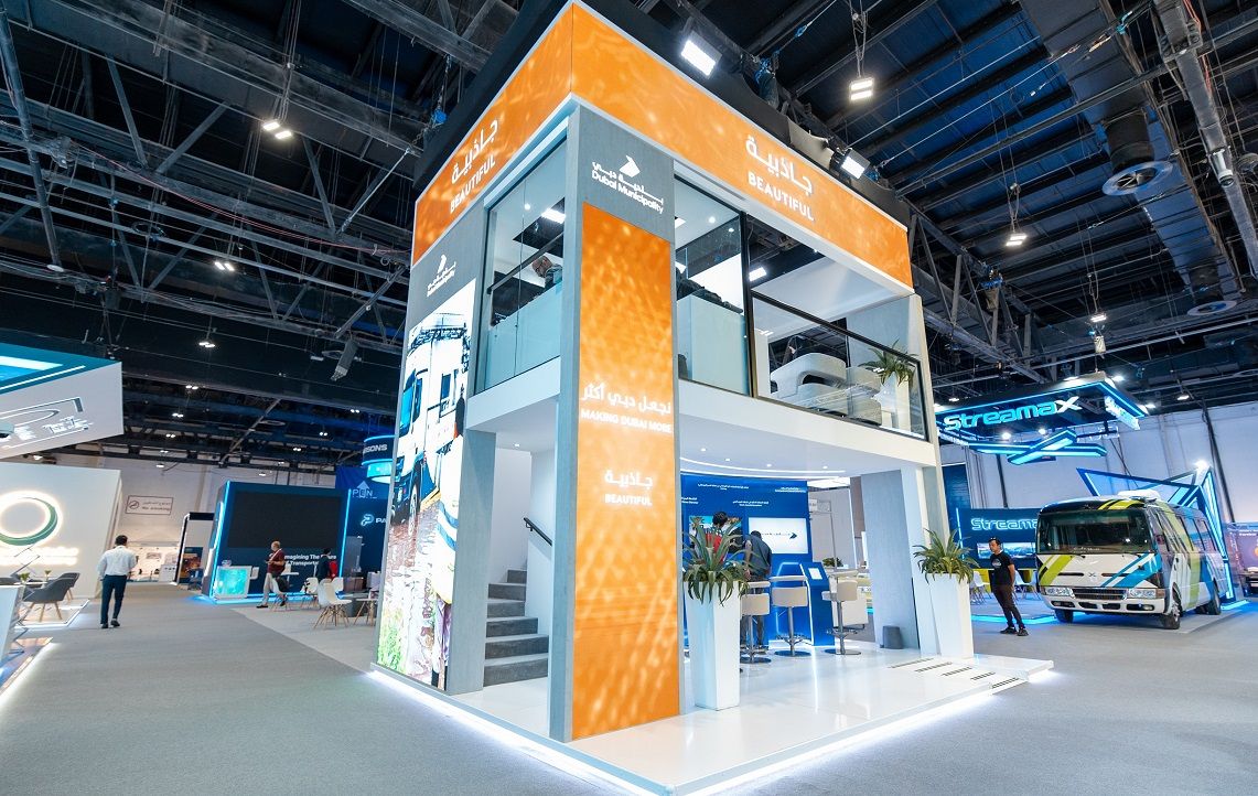 الامارات | بلدية دبي تستعرض أحدث الابتكارات والحلول الذكية في الدورة الـ30 من المؤتمر والمعرض العالمي لأنظمة النقل الذكية