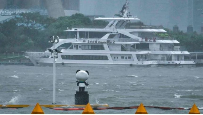 صور| الإعصار بيبينكا يجتاح شنغهاي الصينية.. وإعلان الطوارئ بالمدينة