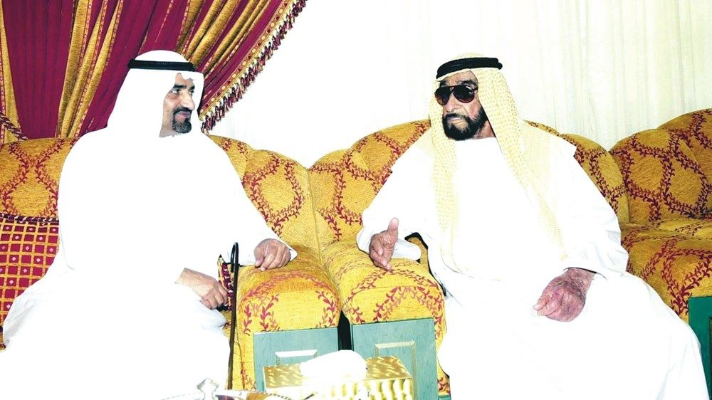 بمناسبة الذكرى الـ50 لتوليه الحكم.. حاكم الفجيرة لـ«الاتحاد»: مع محمد بن زايد مستقبلنا في أيد أمينة
