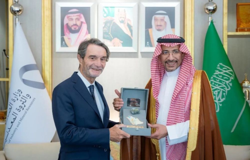 وزير الصناعة يبحث فرص التعاون مع إيطاليا