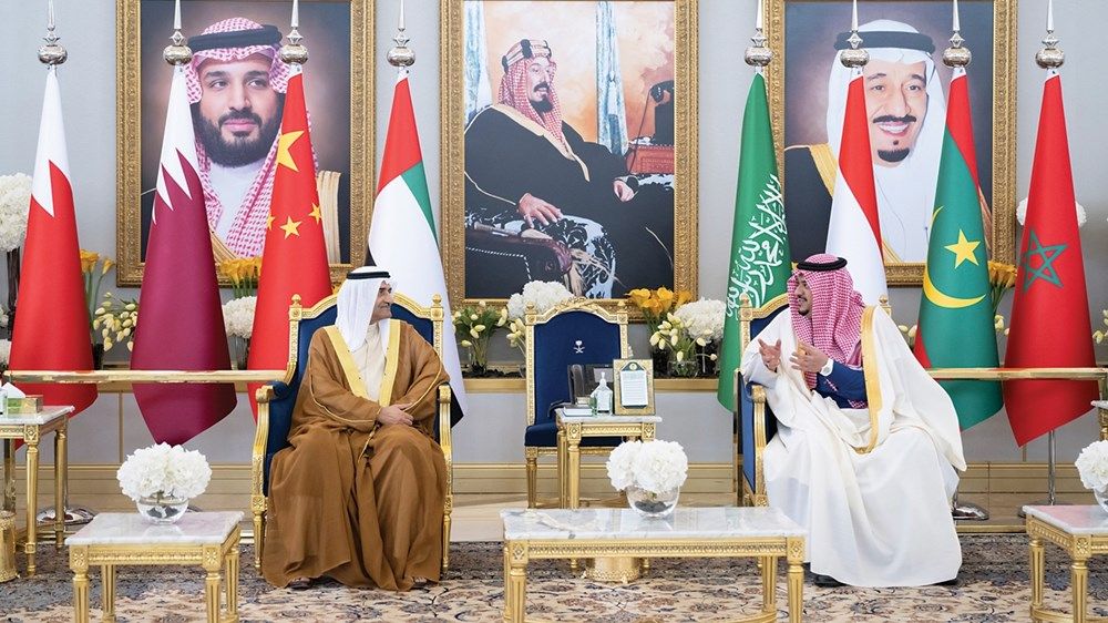 بمناسبة الذكرى الـ50 لتوليه الحكم.. حاكم الفجيرة لـ«الاتحاد»: مع محمد بن زايد مستقبلنا في أيد أمينة