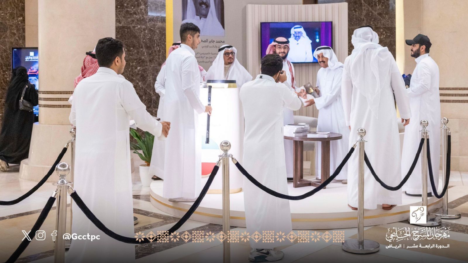 تكريم المسرحي الكويتي محمد جابر الصخي في الرياض