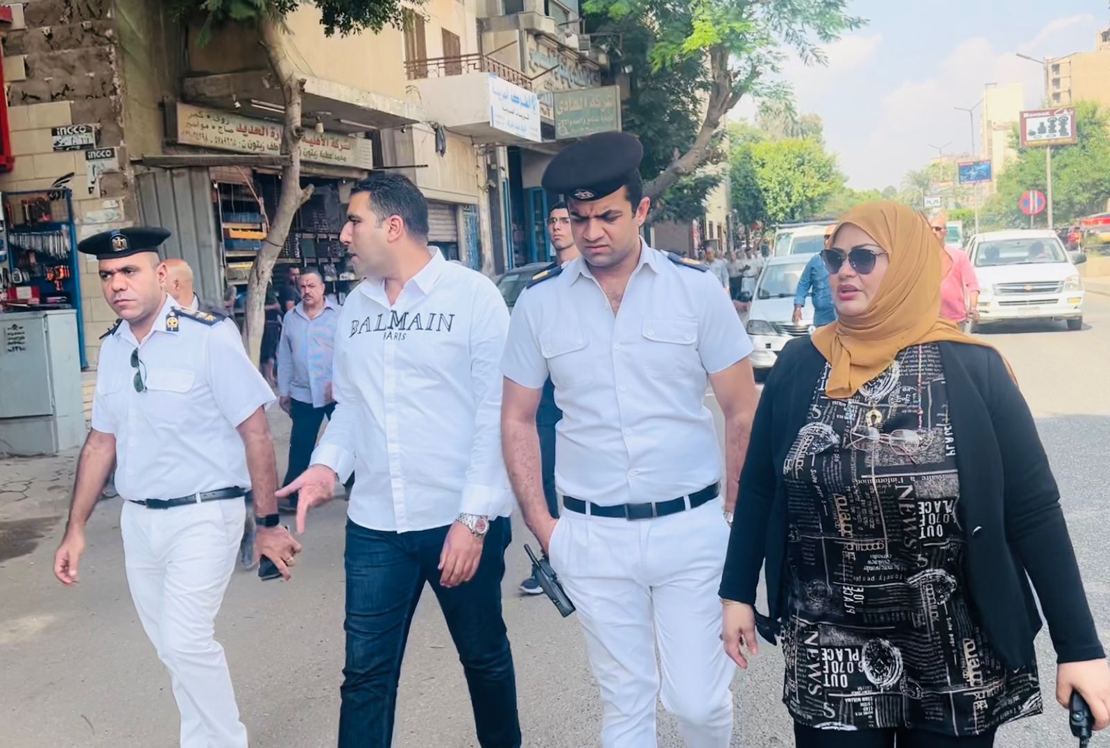حى بولاق أبو العلا يشن حملات لرفع الإشغالات وعودة الانضباط