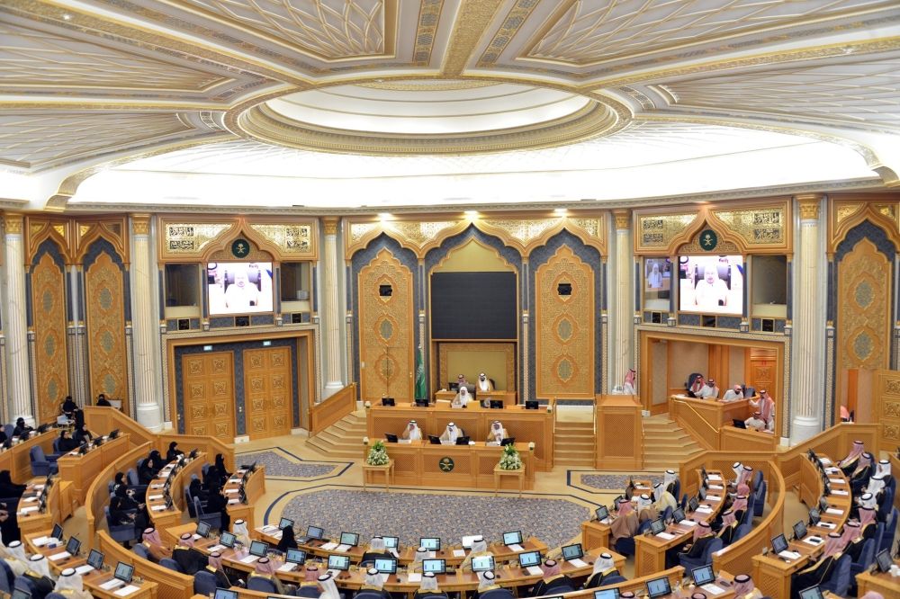 في جلسته  الأولى.. "الشورى" يشكل لجانه المتخصصة ويسمي رؤساء اللجان