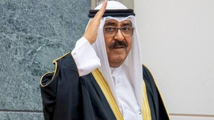 أمير الكويت يصحح بلطف ويشعل "إكس"