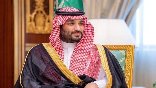 الخليج اليوم .. أمير سعودي يعلق على قرار لبن سلمان يخص مصر