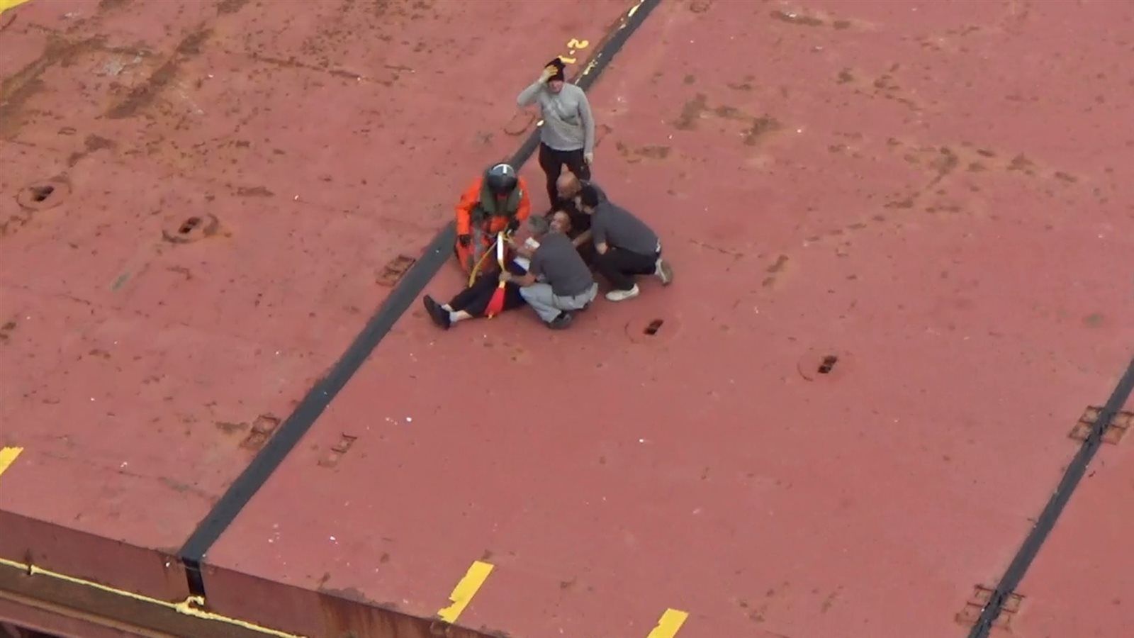 البحرية الجزائرية تنتشل بحارا تركيا تعرض لأزمة قلبية في عرض البحر