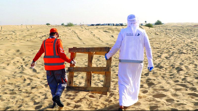 الامارات | 5 أطنان نفايات جمعتها «بلدية دبي» ضمن «ساعة مع مهندس نظافة»