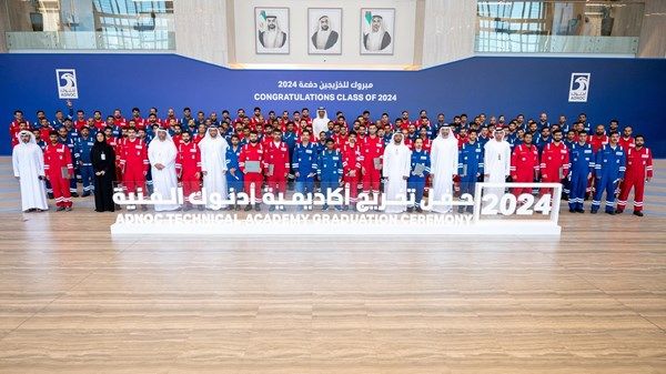 "أكاديمية أدنوك الفنية" تُخرّج 358 من الكفاءات الإماراتية في قطاع الطاقة
