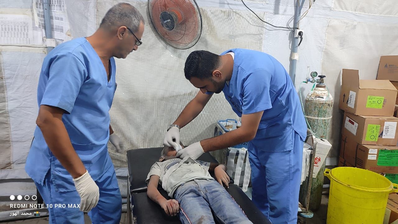 غارة صهيونية تستهدف منزل عائلة أبو غرقود وسط قطاع غزة