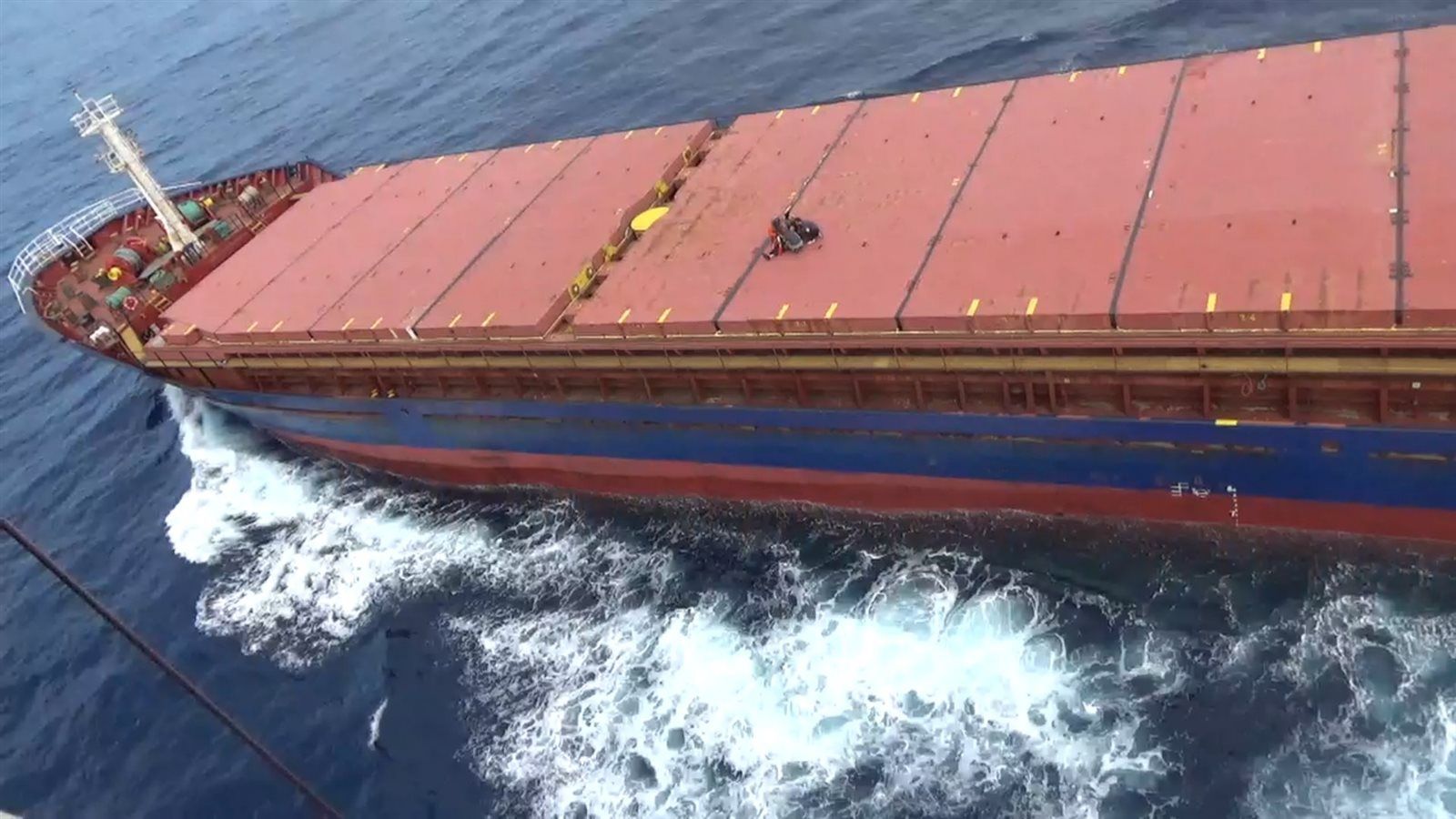 البحرية الجزائرية تنتشل بحارا تركيا تعرض لأزمة قلبية في عرض البحر