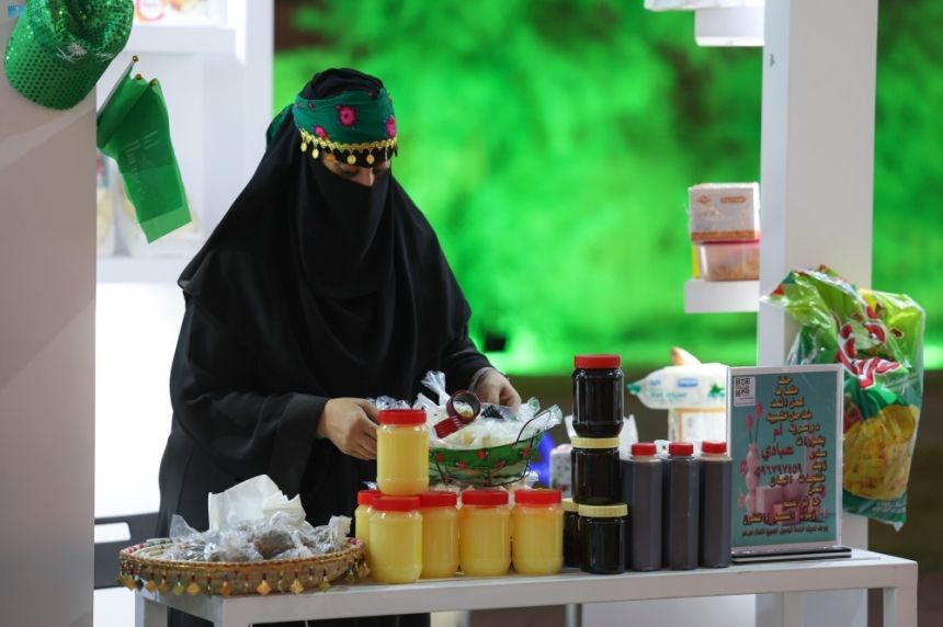 شاهد| أهالي الحدود الشمالية يحتفلون باليوم الوطني