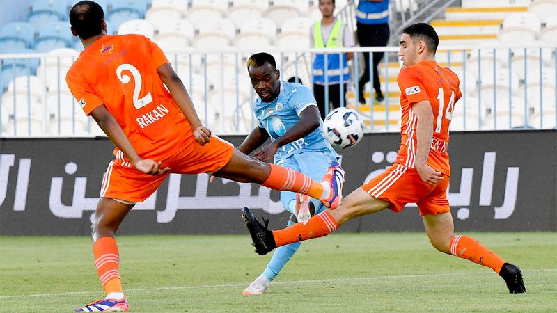 الامارات | بني ياس يُزيد معاناة عجمان.. والبطائح «يتحصن» بأول فوز