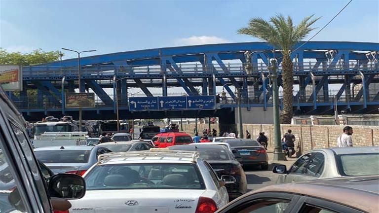 6 صور.. كسر ماسورة مياه بكورنيش النيل أسفل كوبري إمبابة