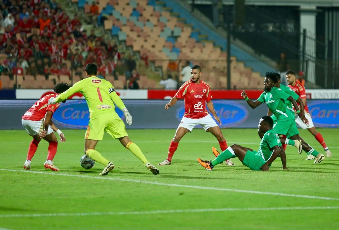 لحظة بلحظة.. الأهلي 1 - 0 جورماهيا.. هدف رامي ربيعة